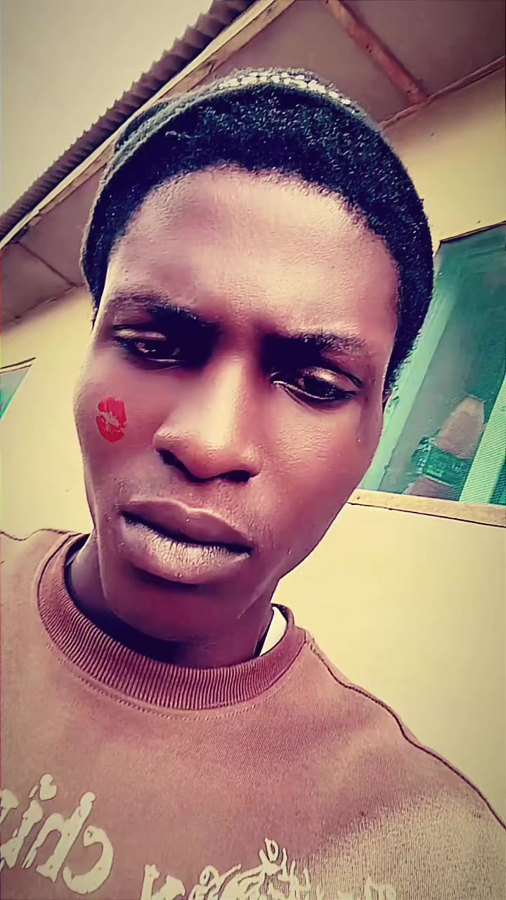 @JUST A BOY 👦