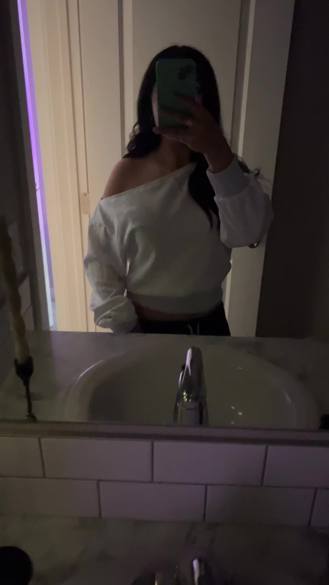 @⃟