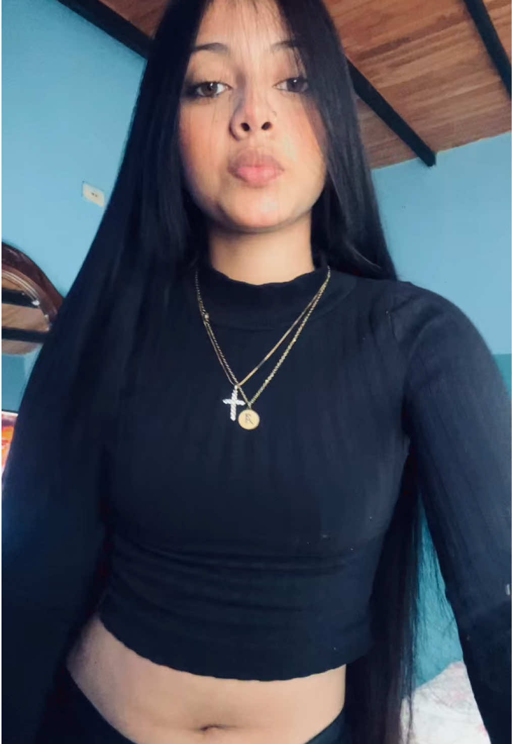 @𝐟𝐫𝐚𝐧𝐜𝐡𝐢𝐢🐝