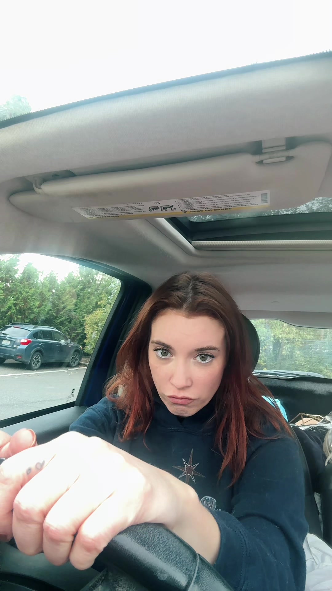 @Julia&ensp;🕷🤍🖤