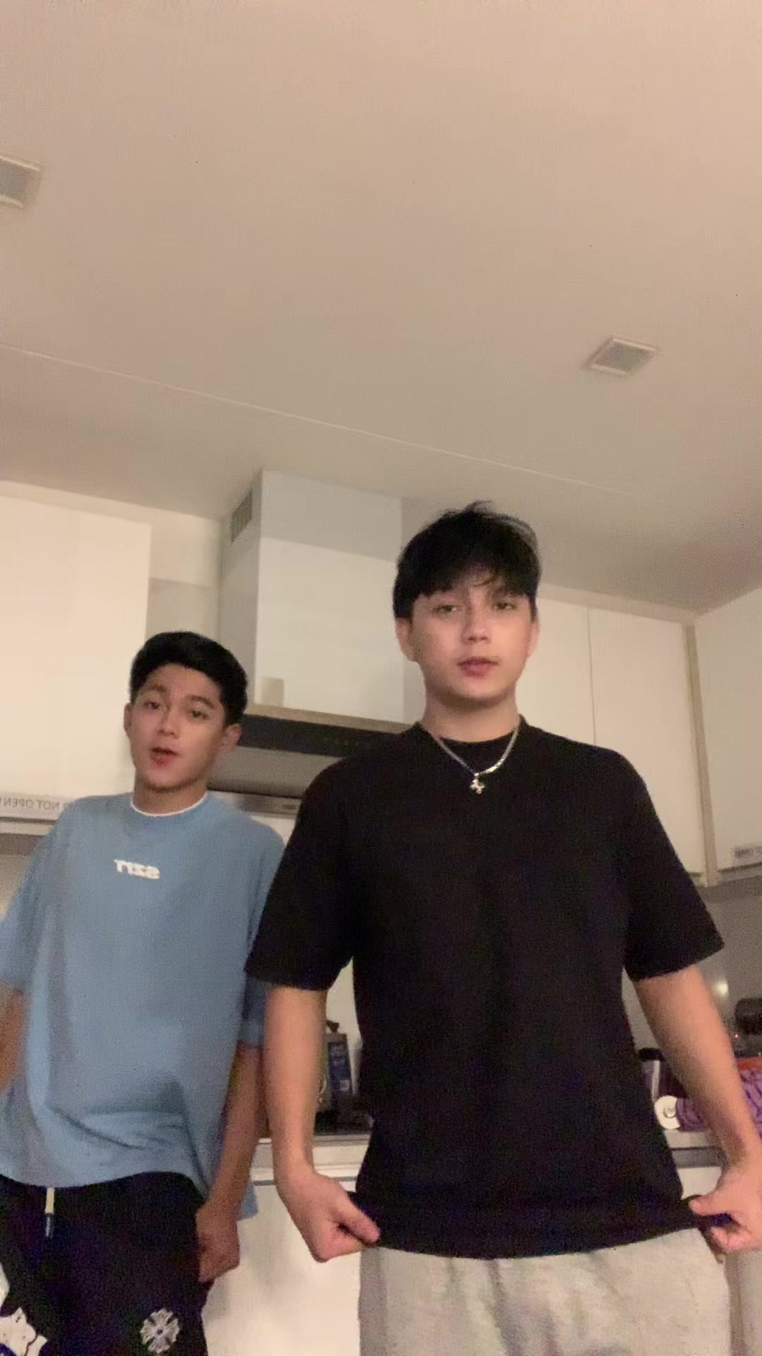 @Phinokyo