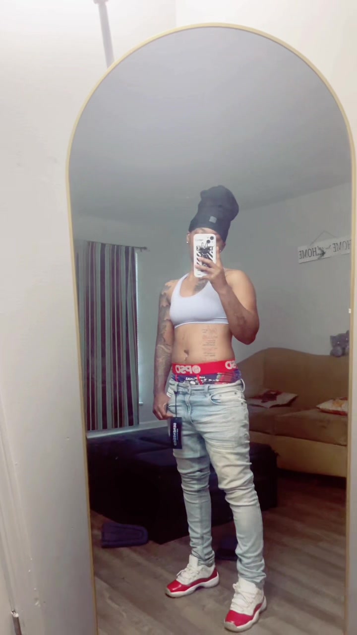 @aaliyah ๐ .