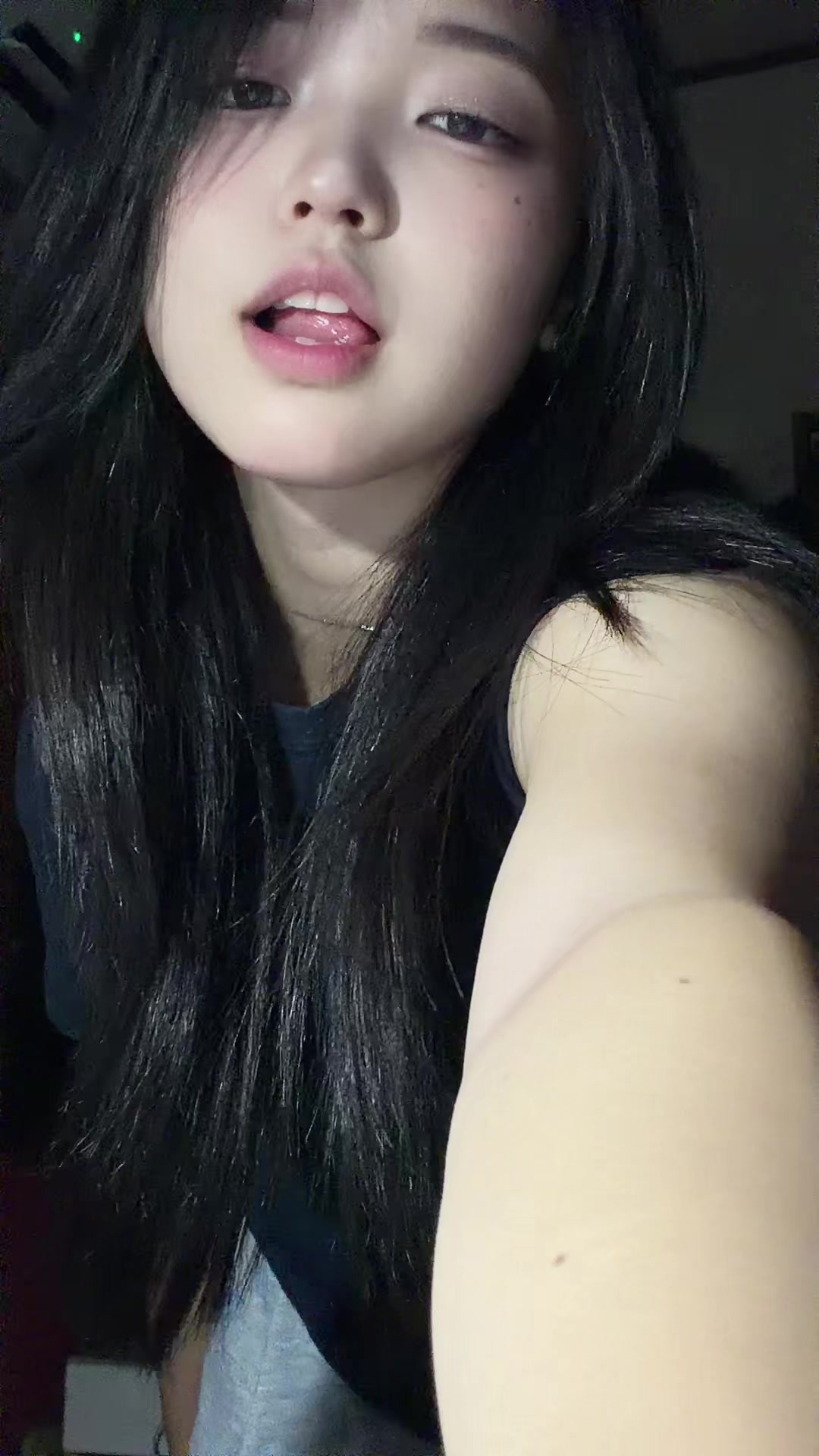 @泣きぼくろ