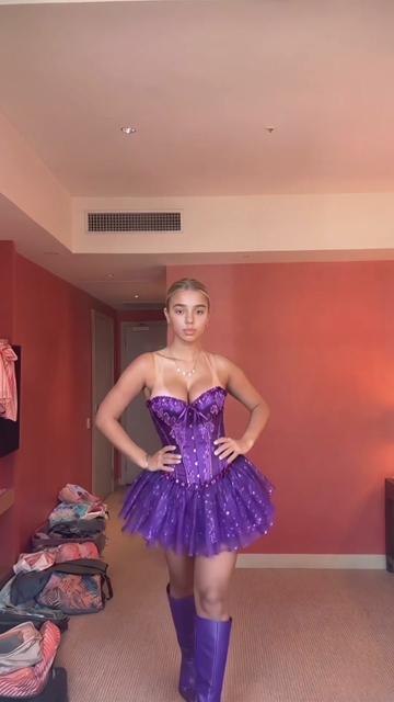 @Lily nador