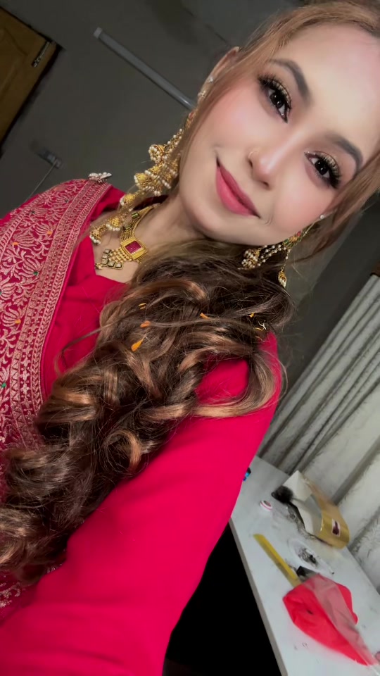 @xshaya×