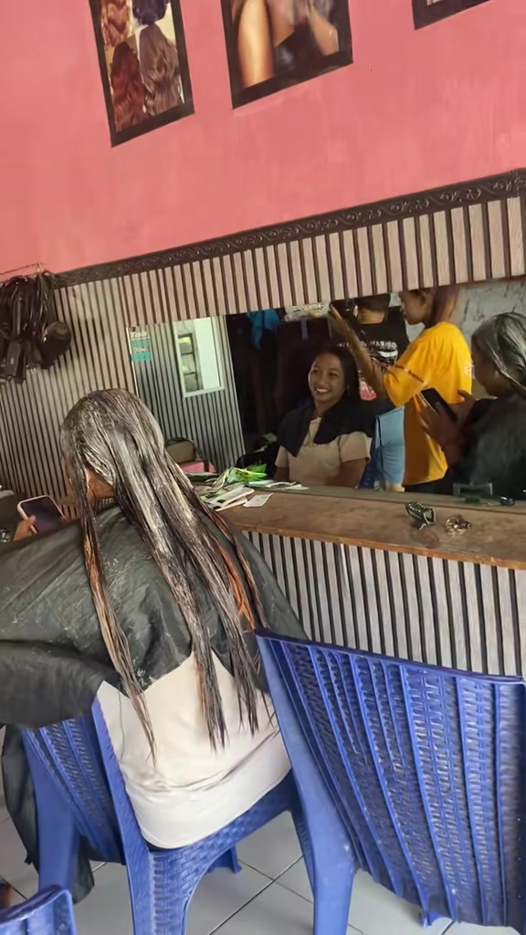 @SOFI SALON