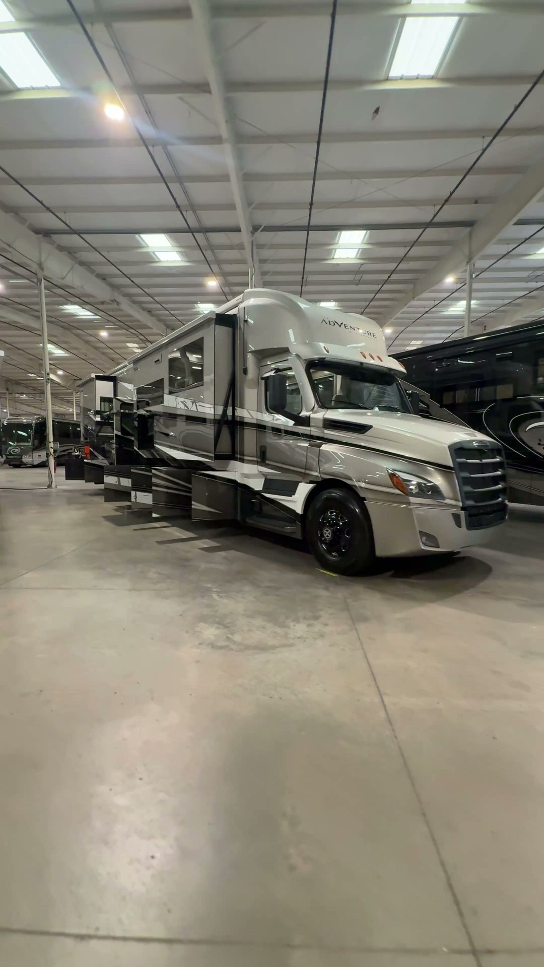 @the_motorcoach_store
