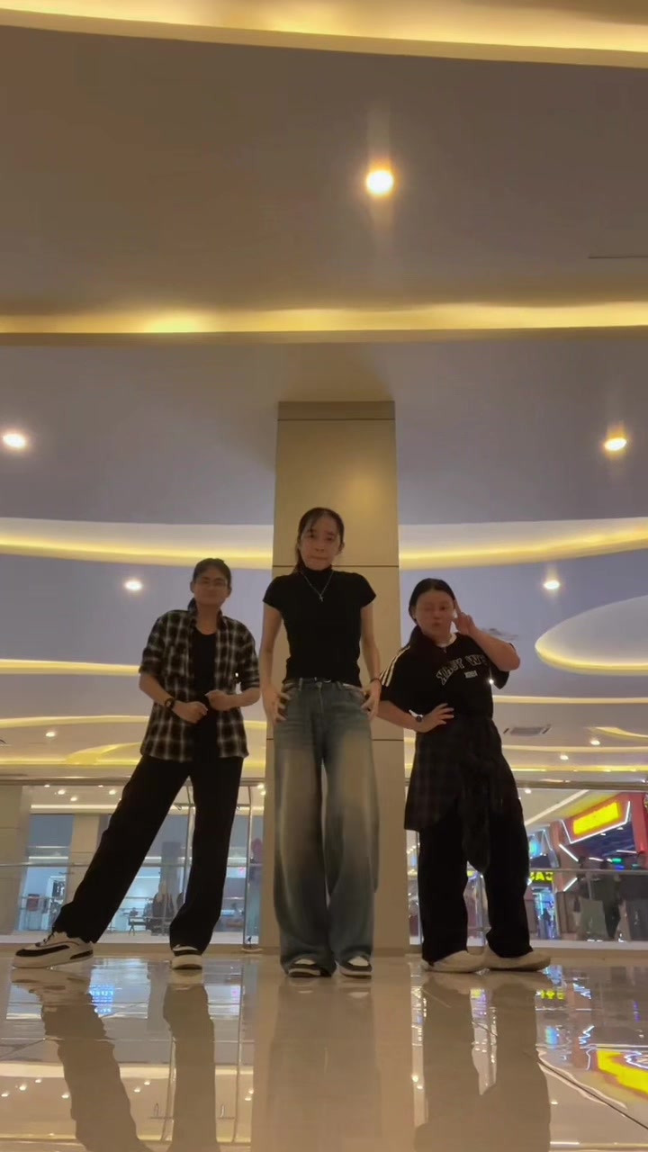 @𝙅𝙖𝙣𝙚シ︎ ( ig: @jjxane_02 )