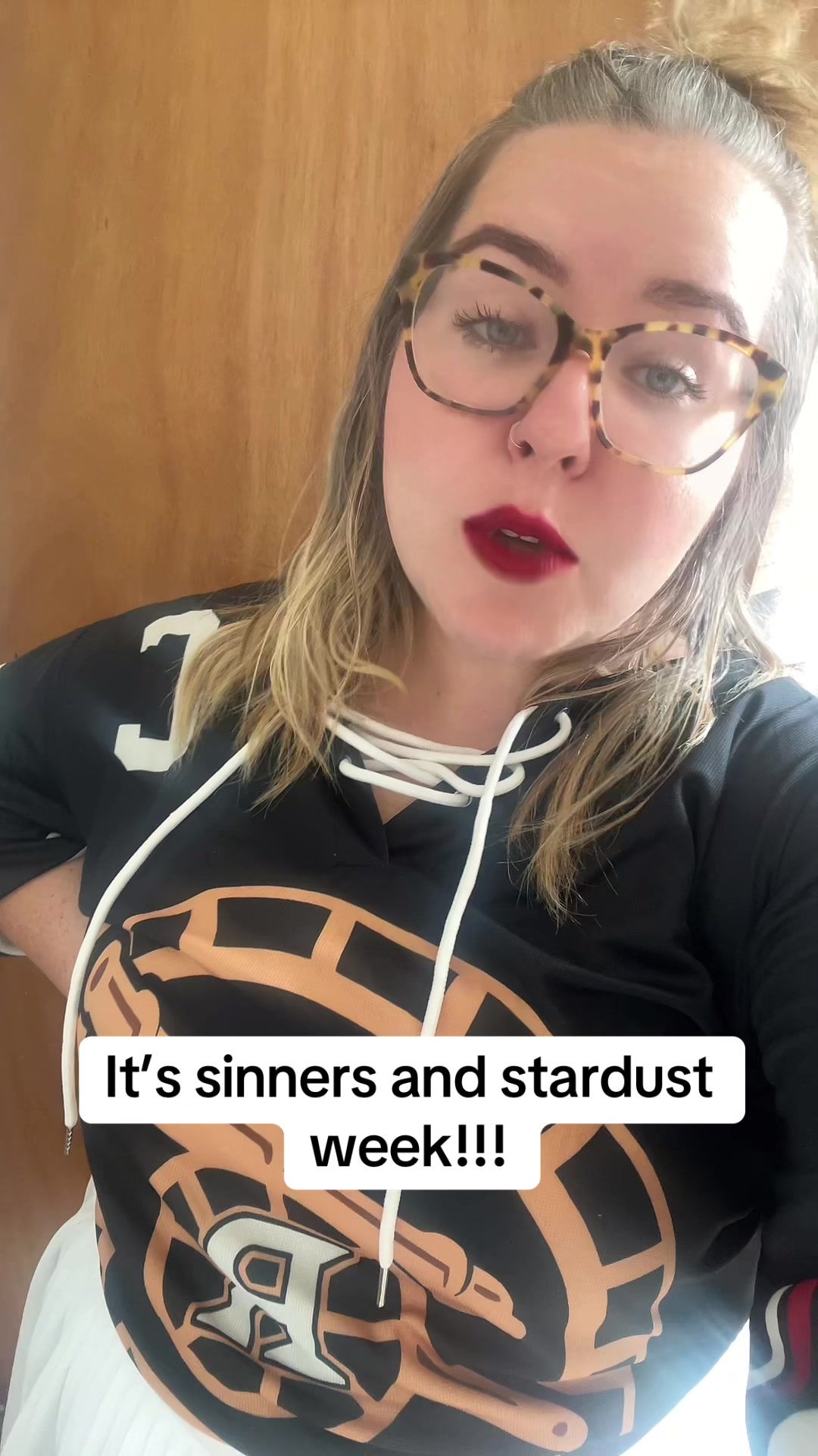 @Renee Reads “Romance” 📖
