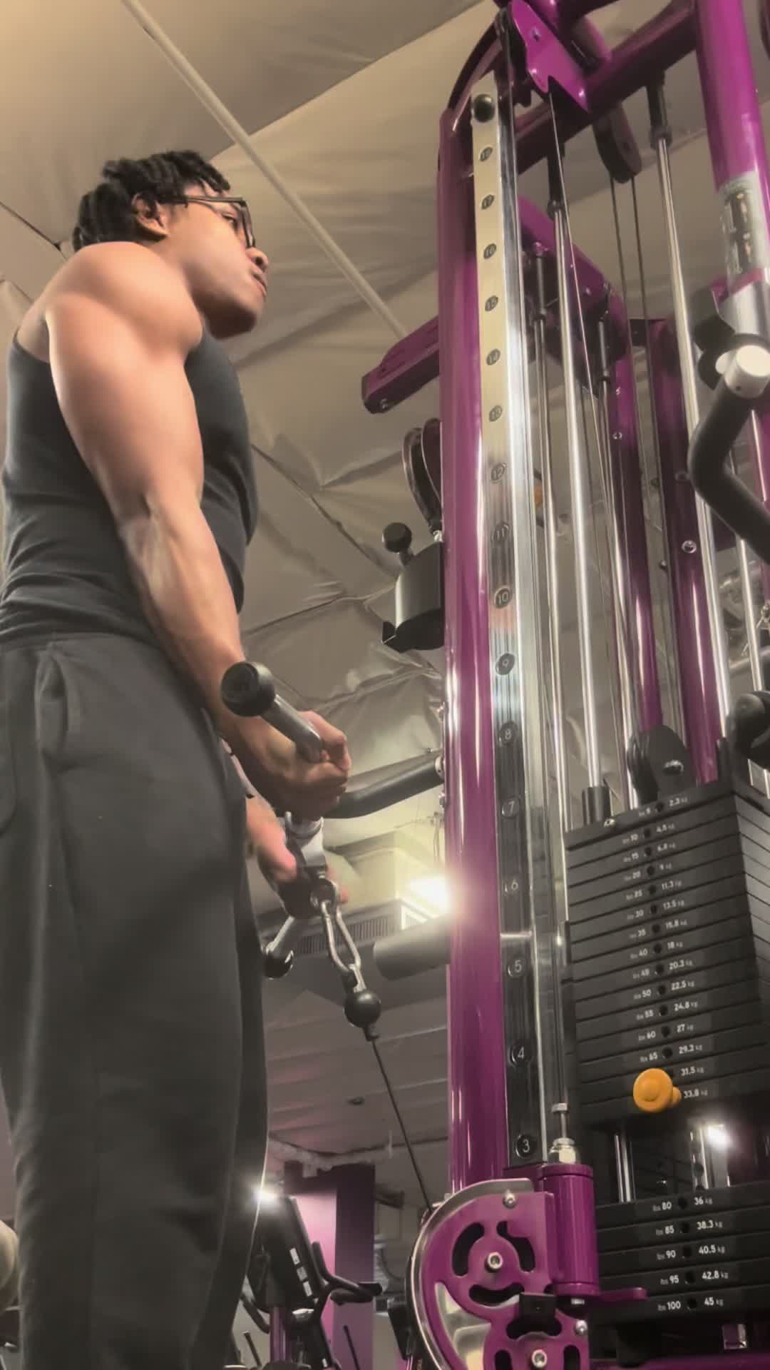 @Izzliftss