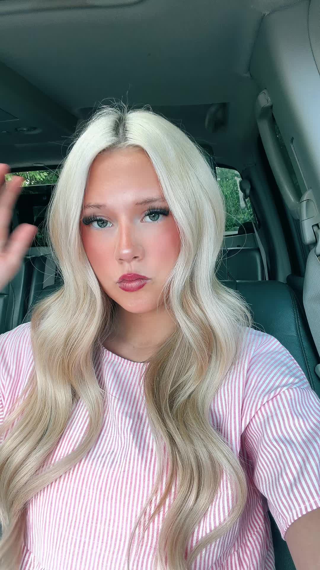 @AVA