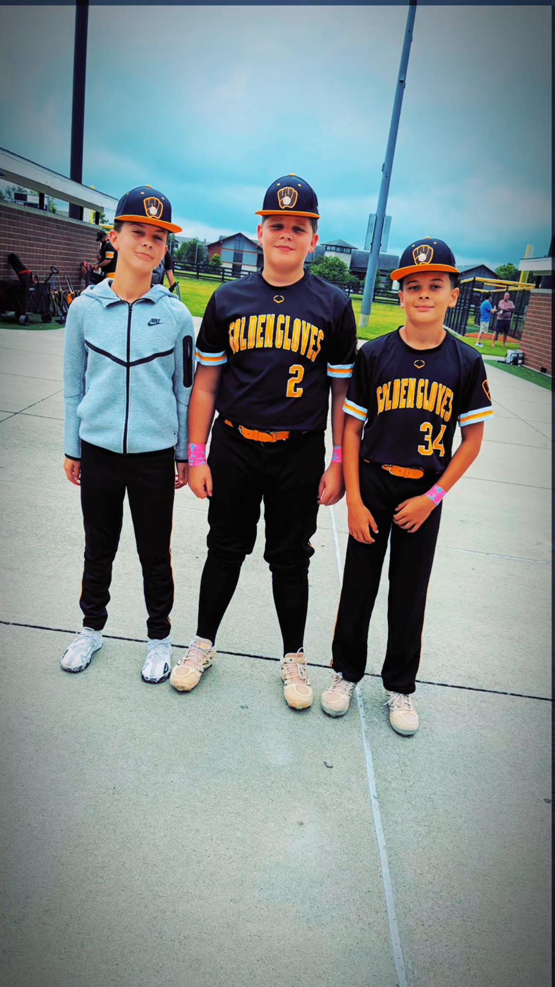 @Blu3sho3z ⚾️🏀