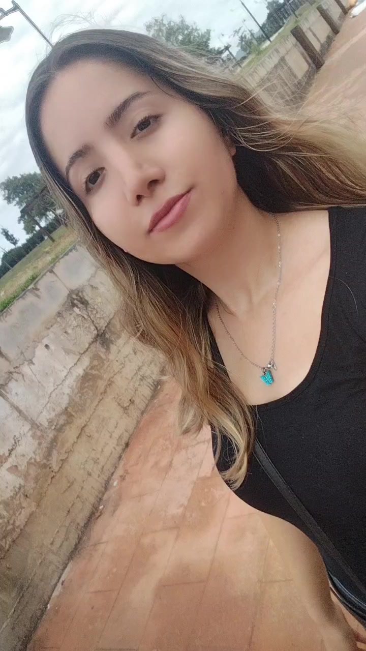 @Esra