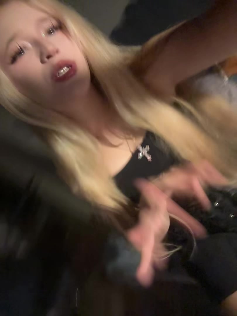 @🤡