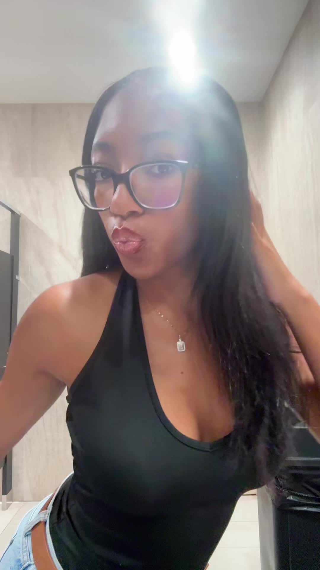 @j