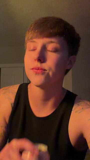 @A🍃L🌮E🏳️🌈X🐈⬛