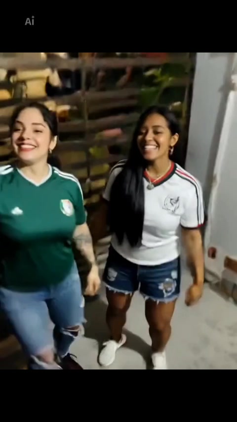 @delia