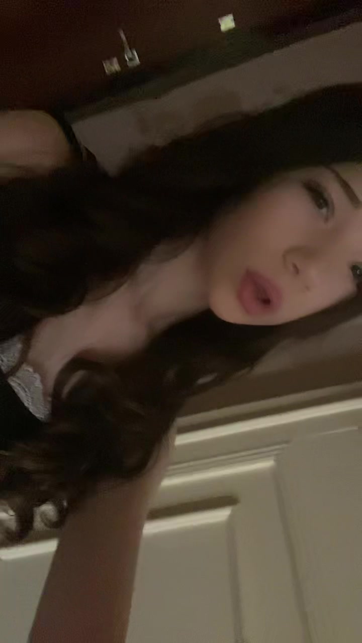 @sakyra