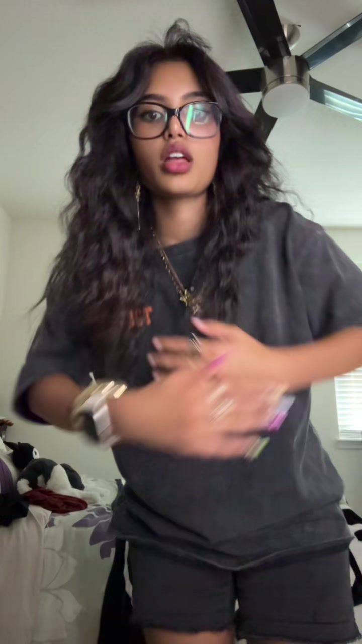 @Rae-Rae