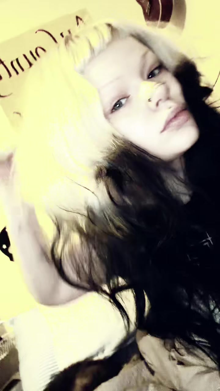@FULLM3T4LFA3RIE