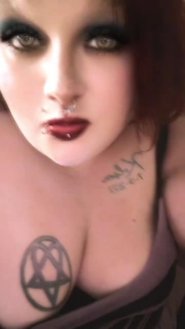 @Sarchotic666