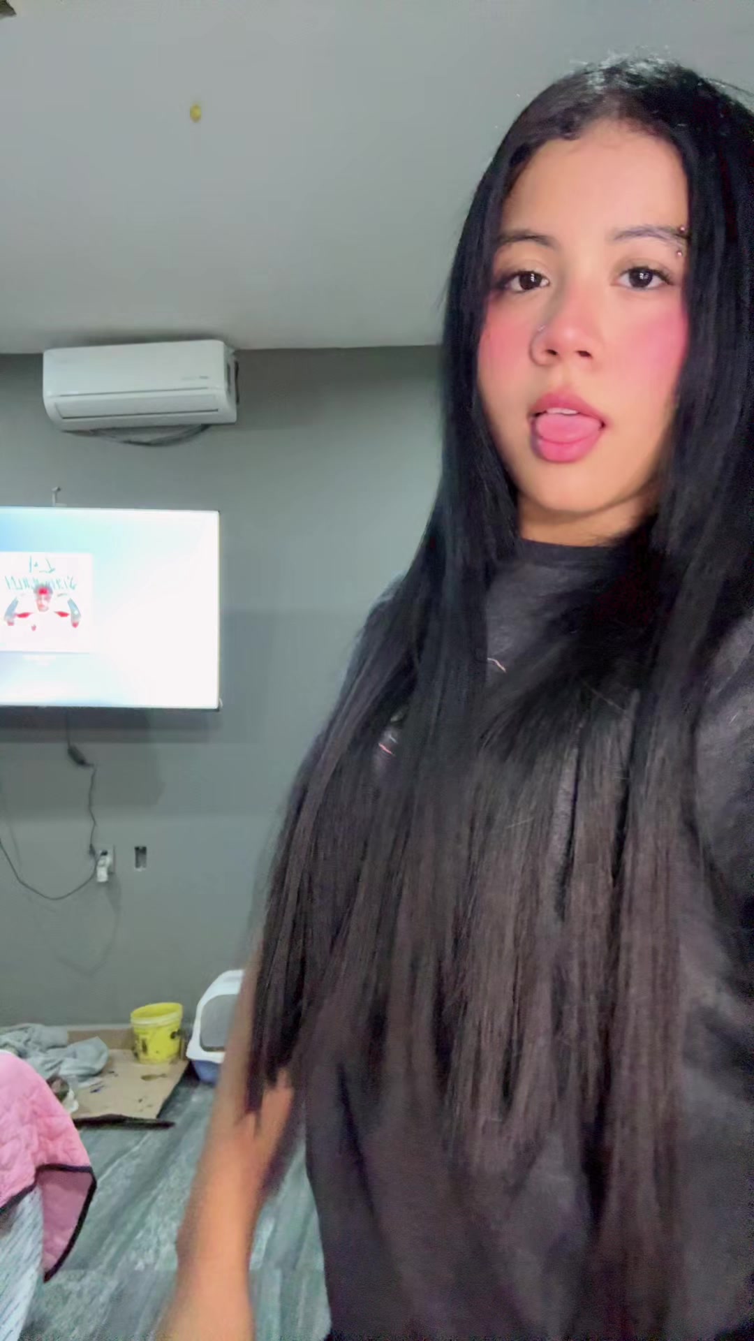 @mj