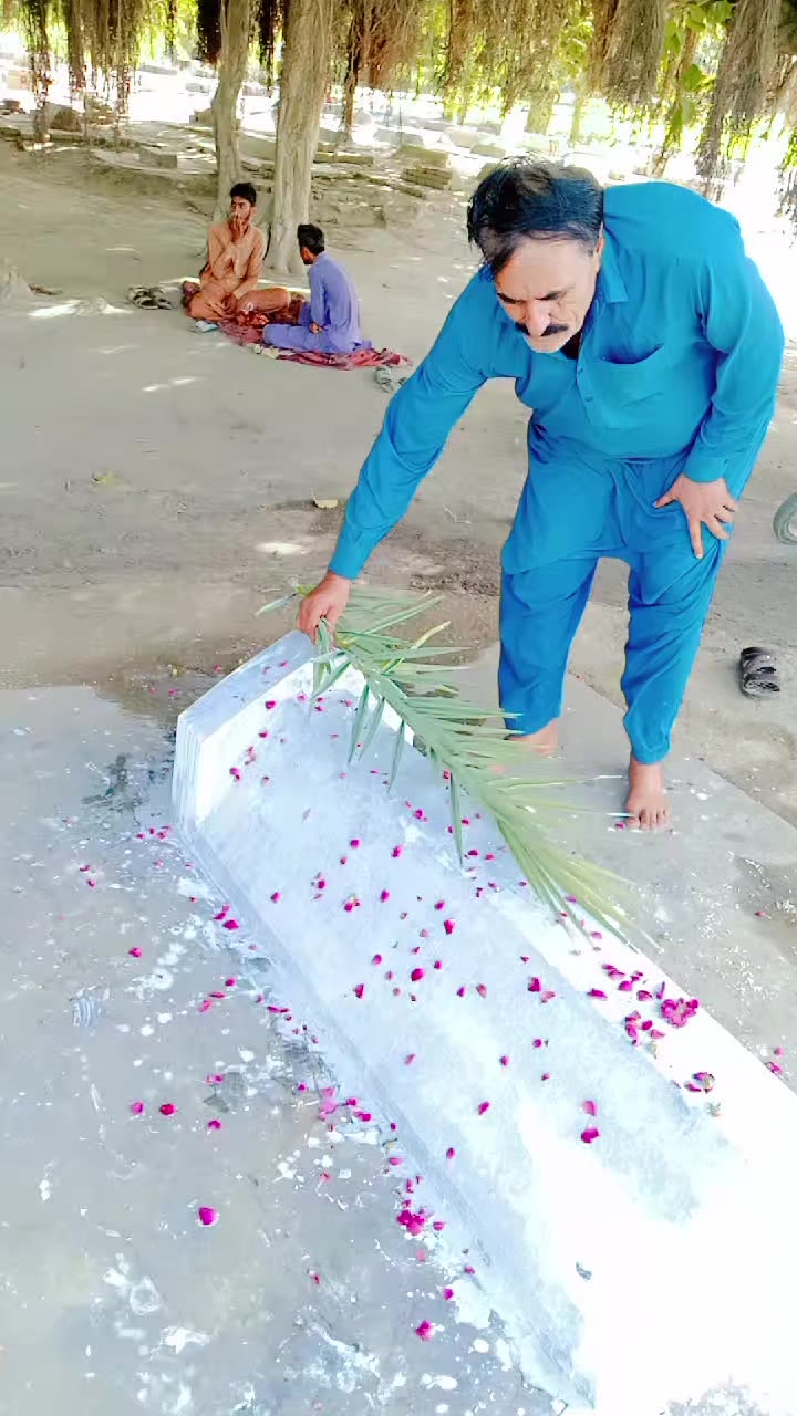 @khadim panwar