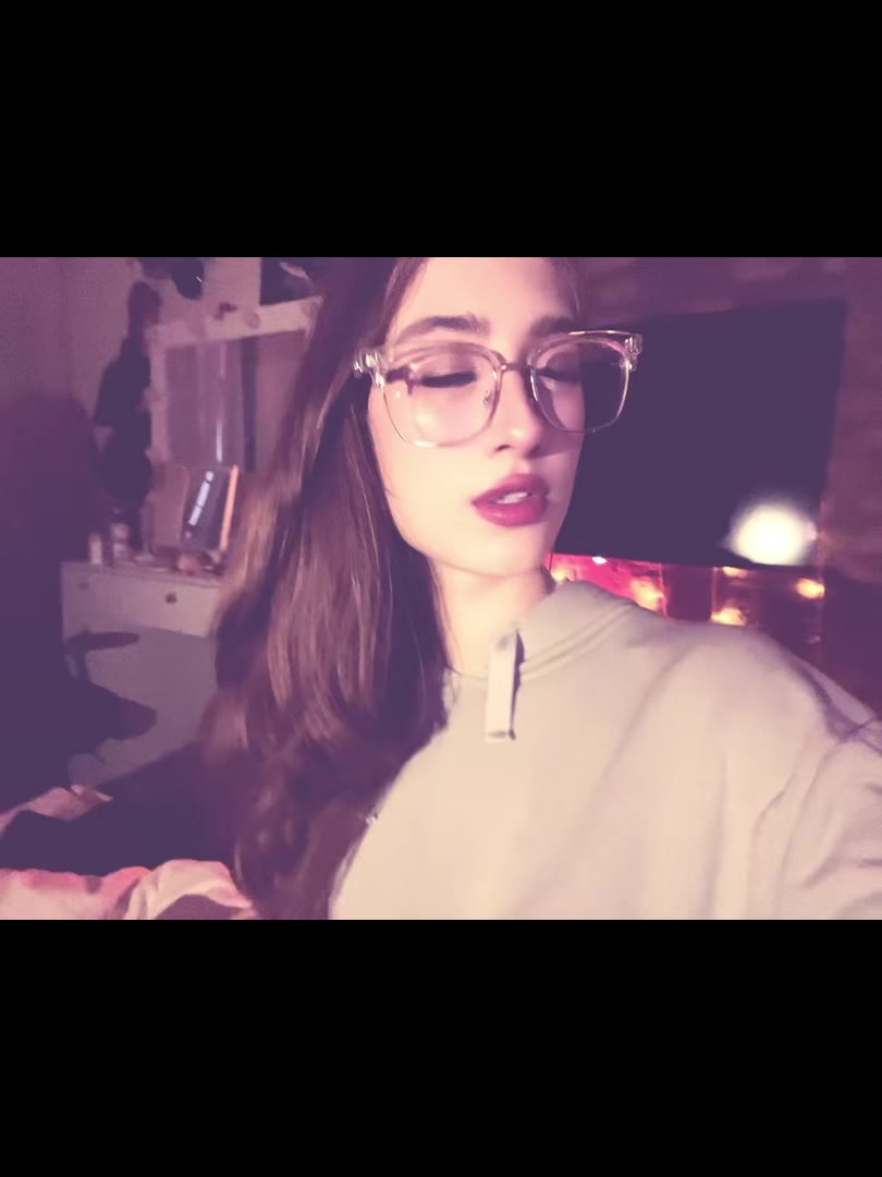 @AnnyMacauley