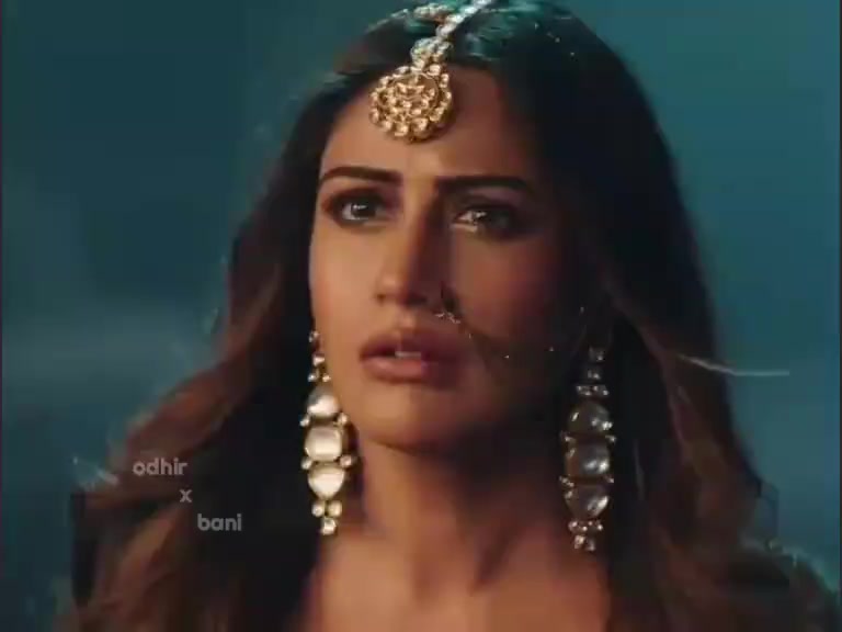 @🍂Surbhi Chandna🍂