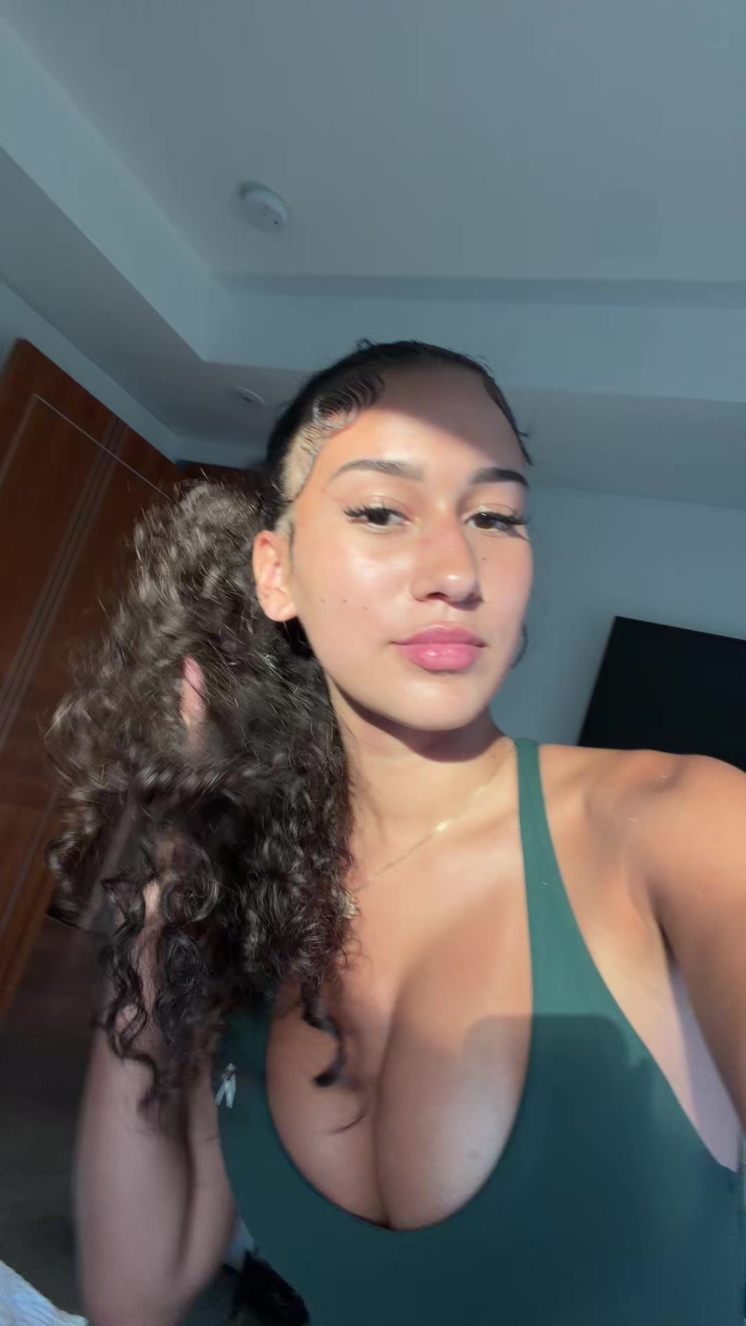 @flydressy