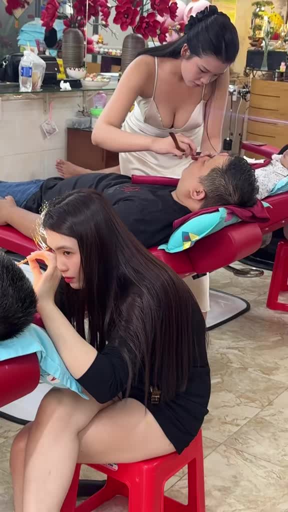 @HỚT T&Oacute;C NAM THẢO NGUY&Ecirc;N Q4