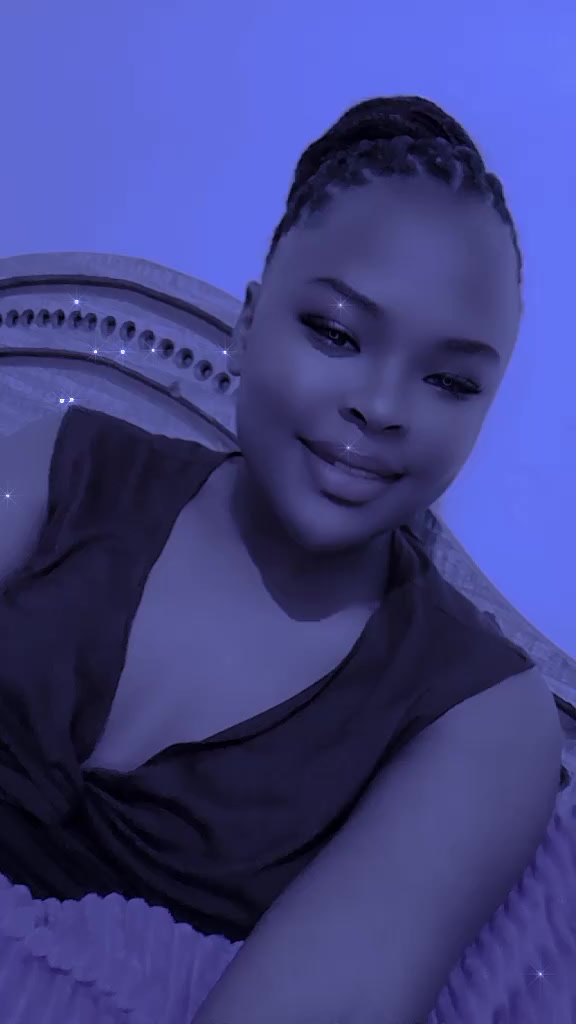 @Zawadi_Tha_Gal 👑