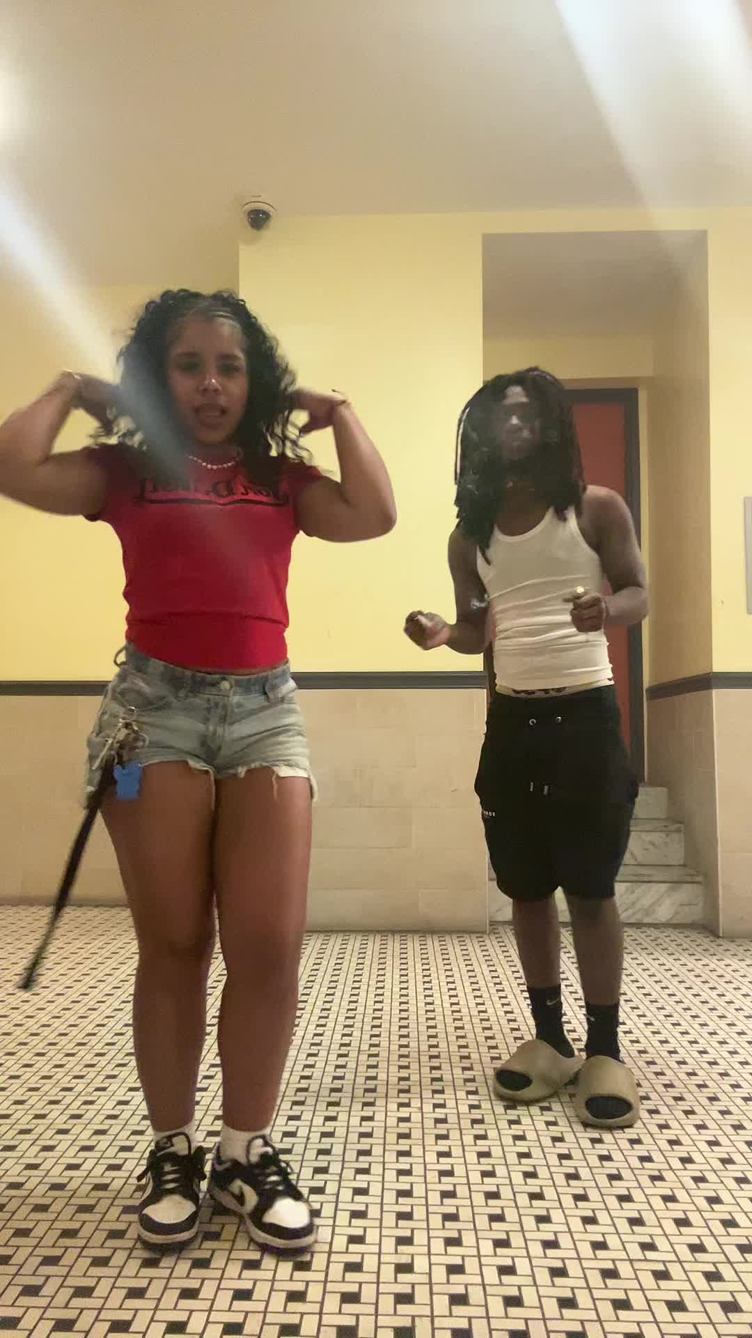@DaBiggestt