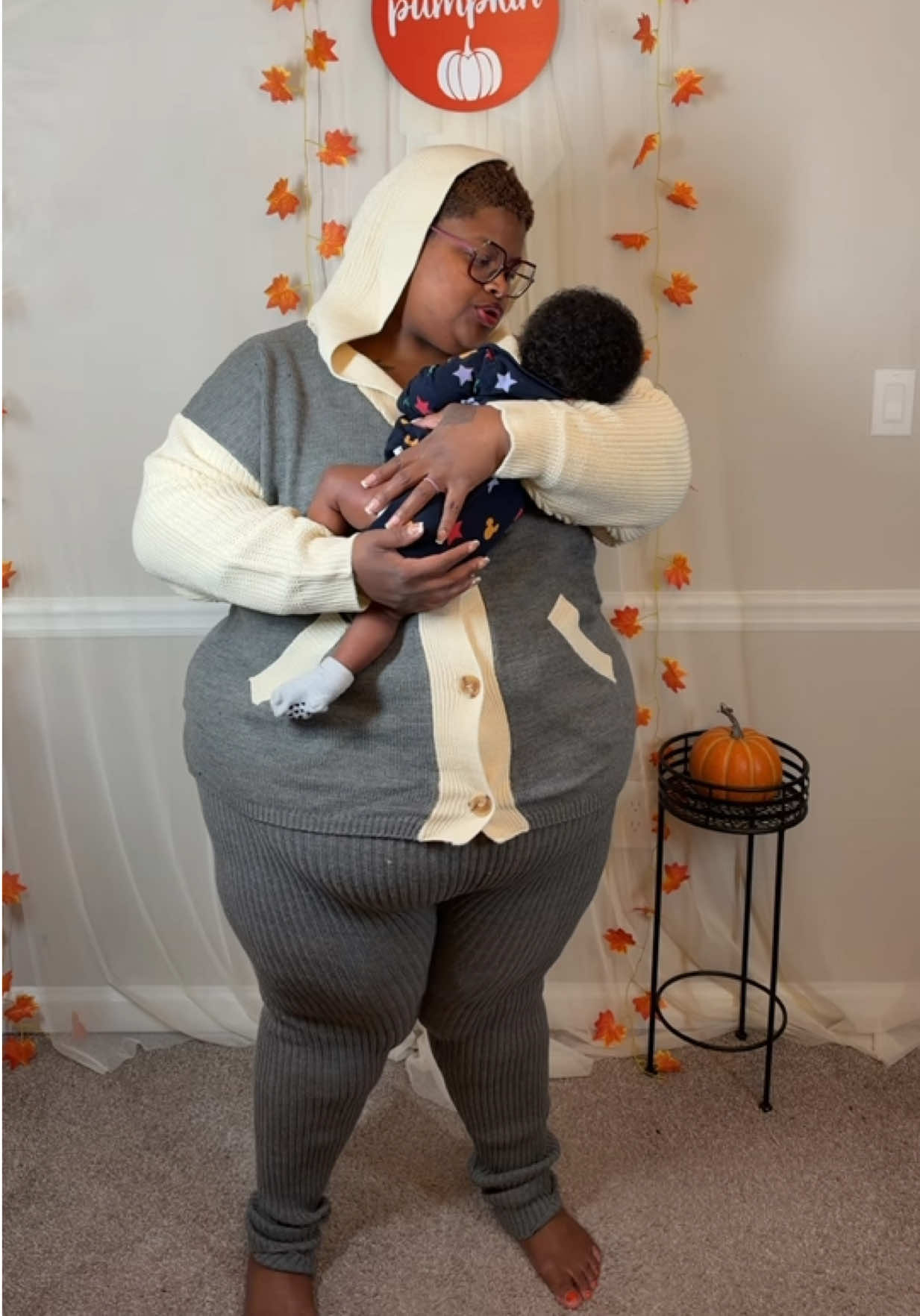 @Nikki • Plus Size Fashion