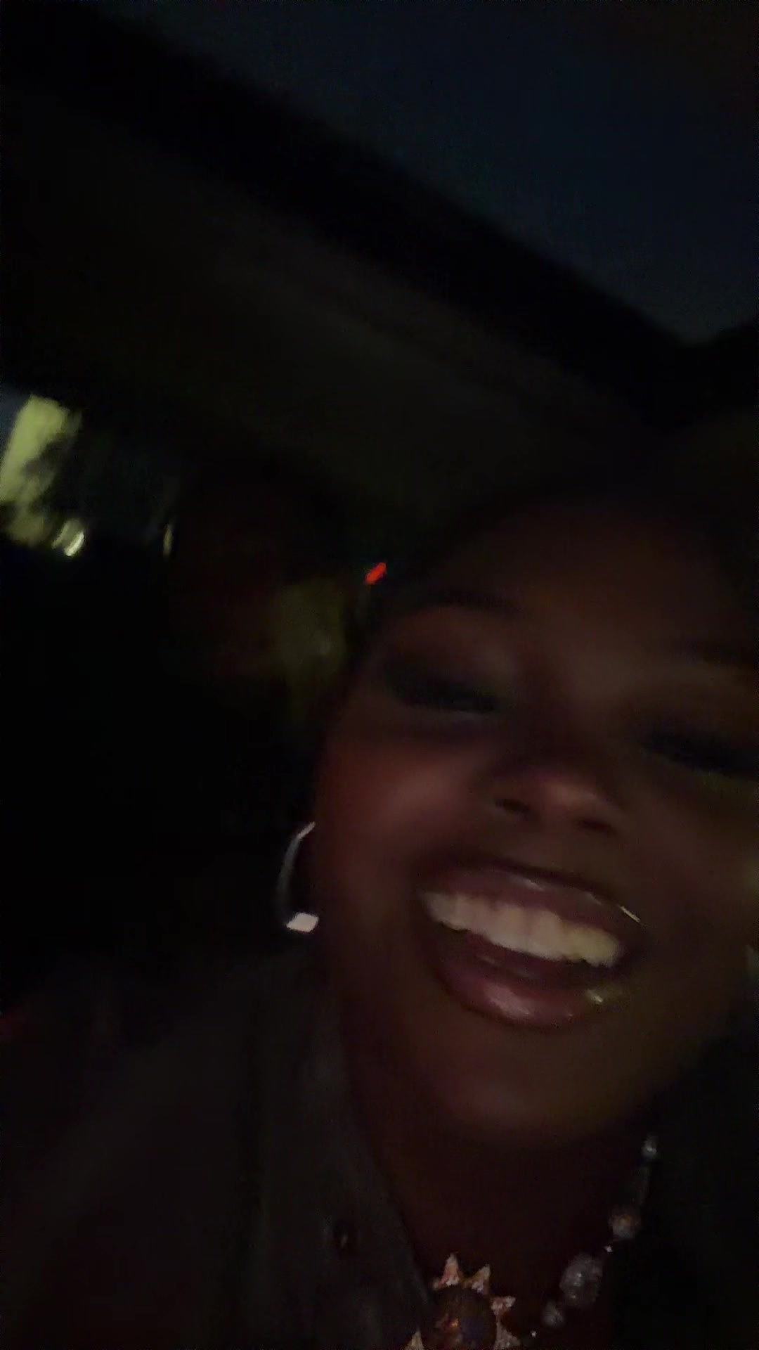 @Bri3