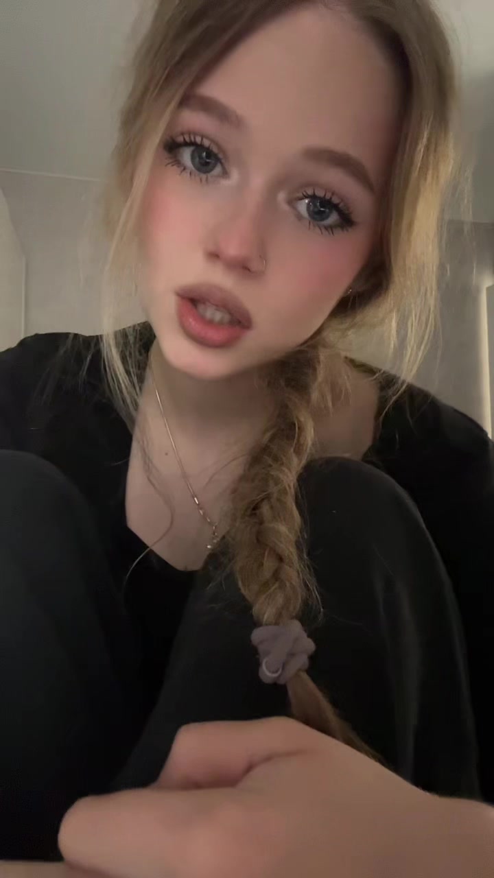 @аришка