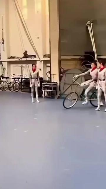 @💥D3W4💥 K0M4L 💥