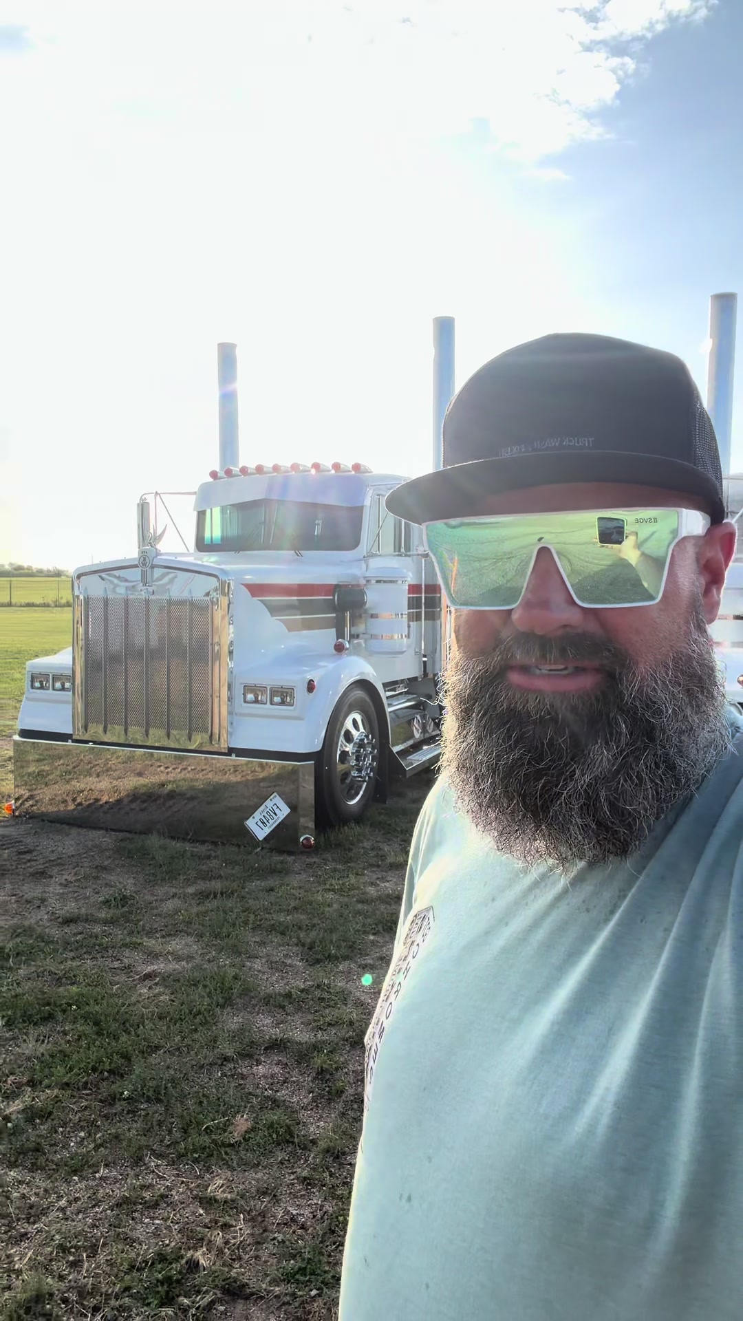 @truckshowjoe