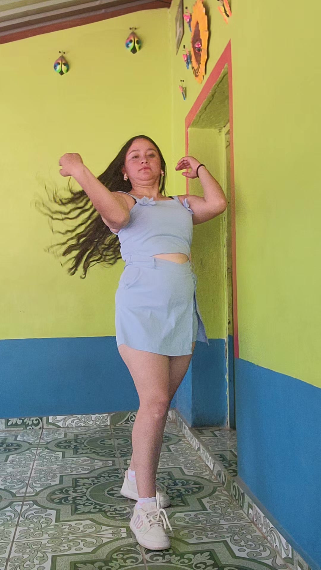 @J&pound;NN&yen;🦄