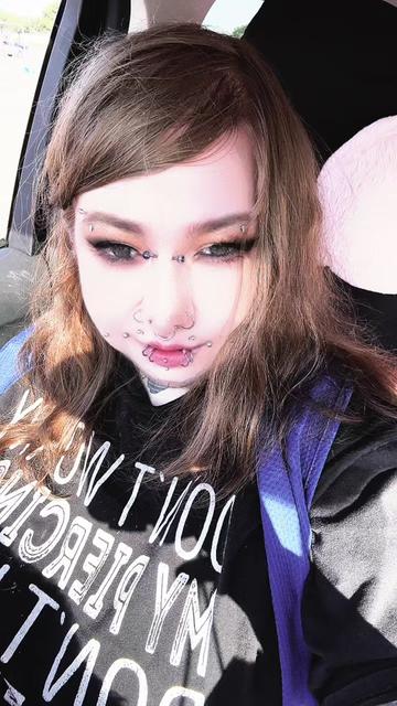 @Emi