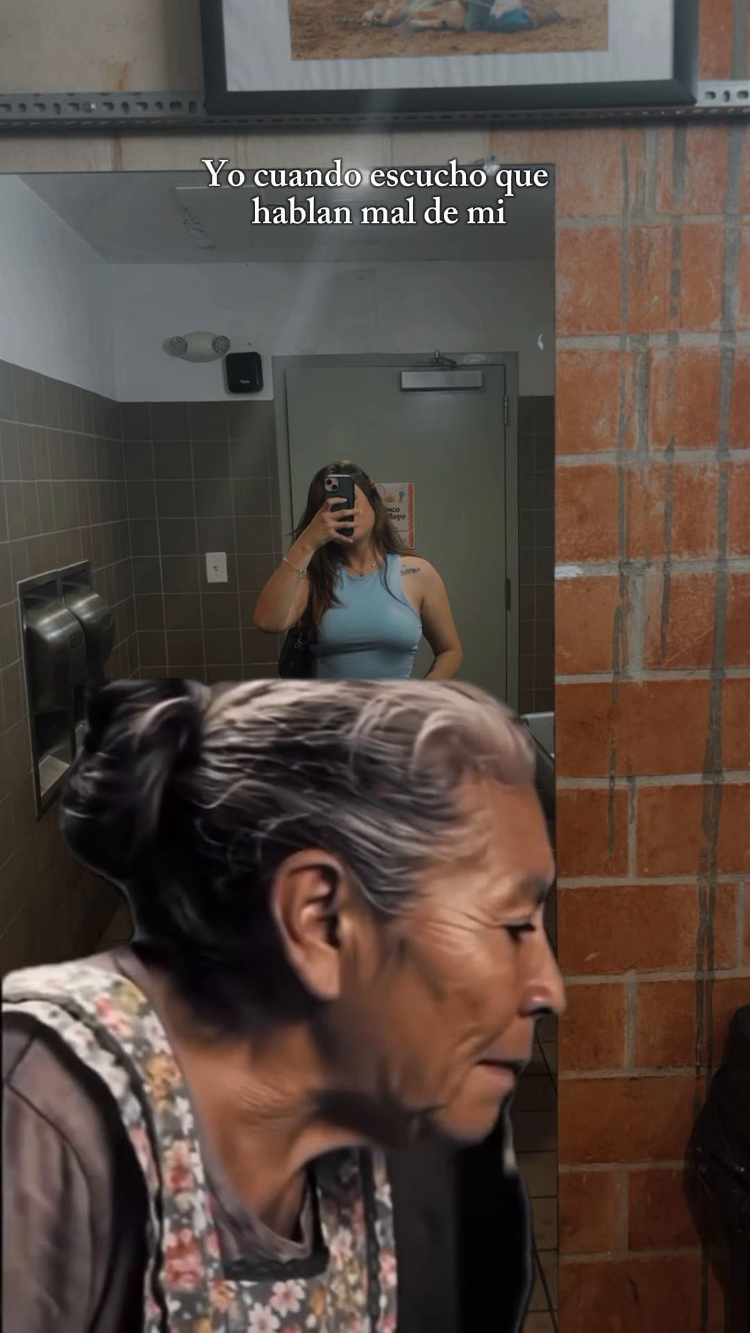 @Danielaa