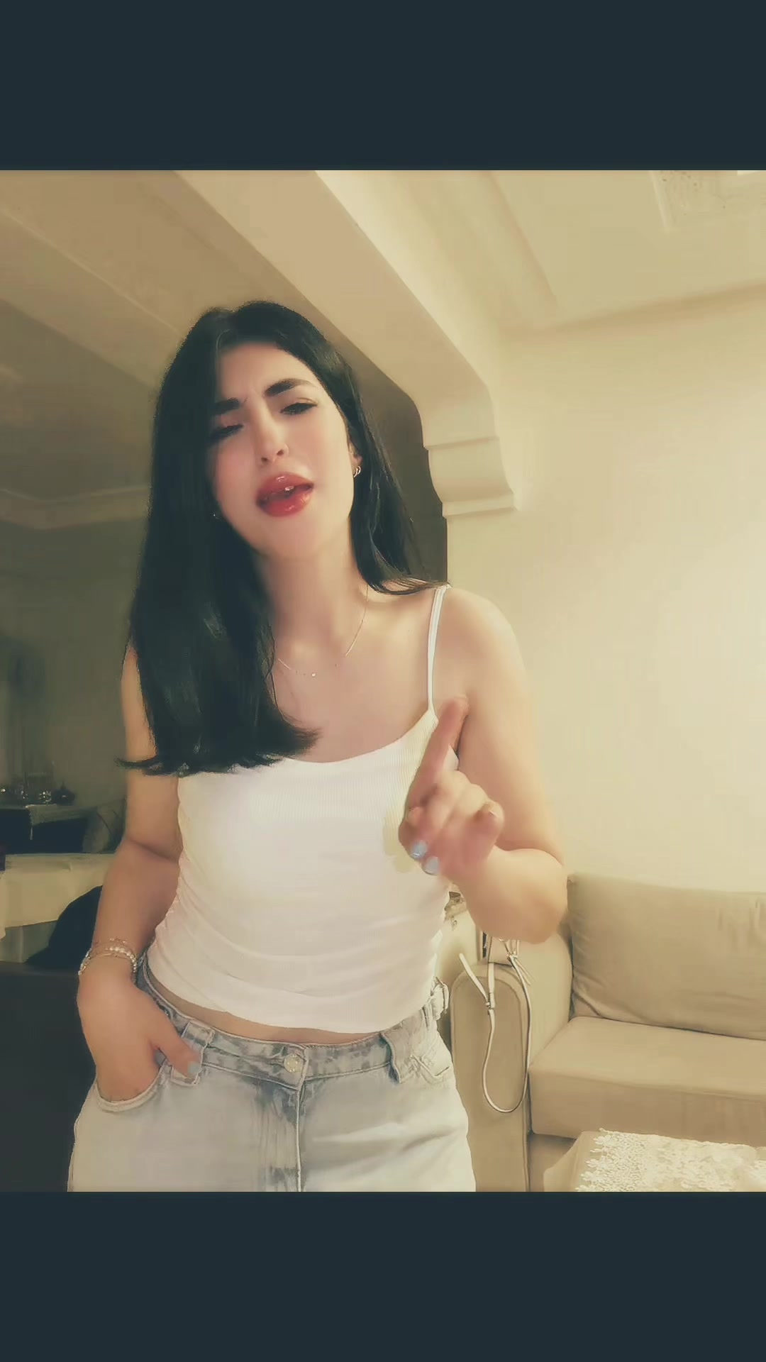 @امولة 🦋