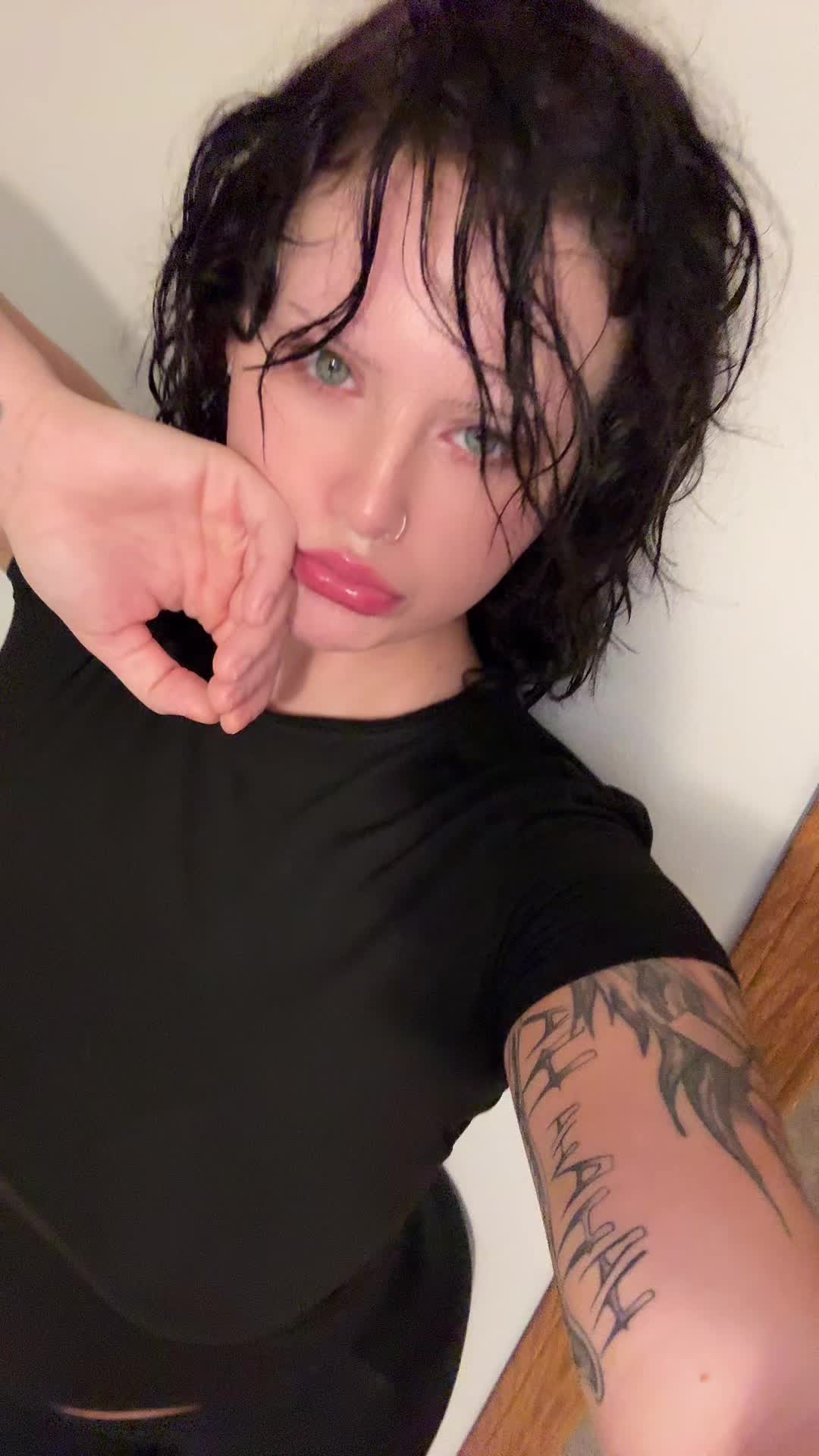 @cuntn3yy