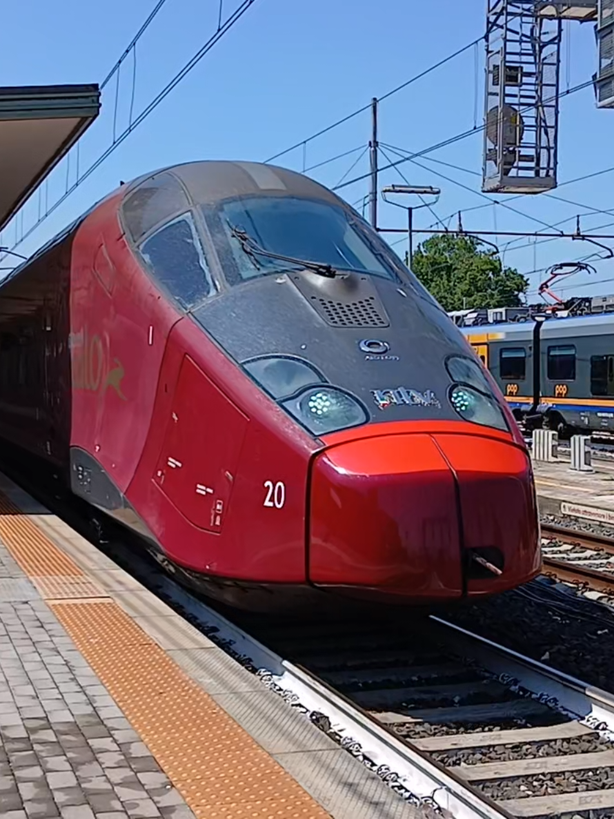 @Italian_trains