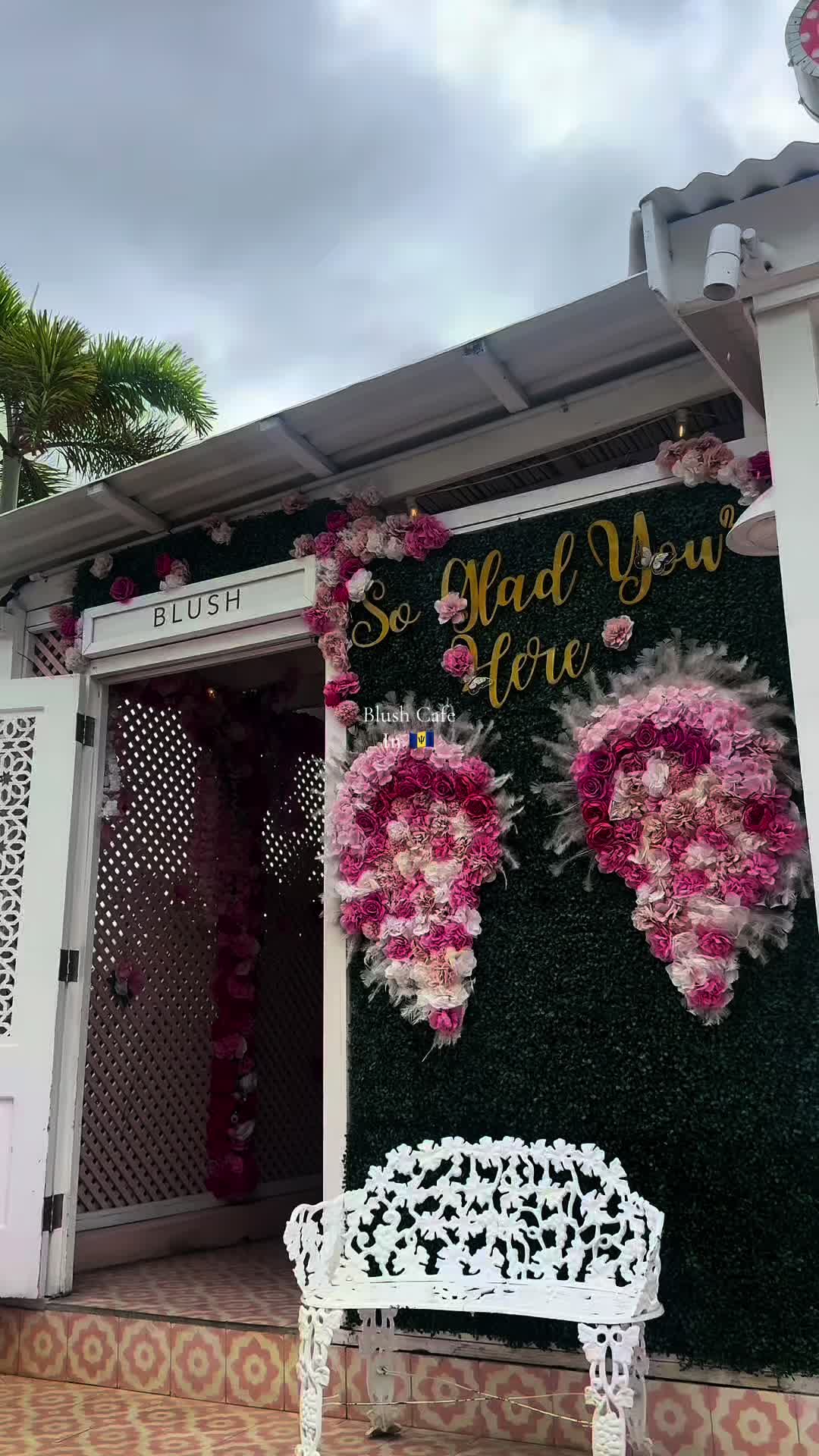 @Maëva