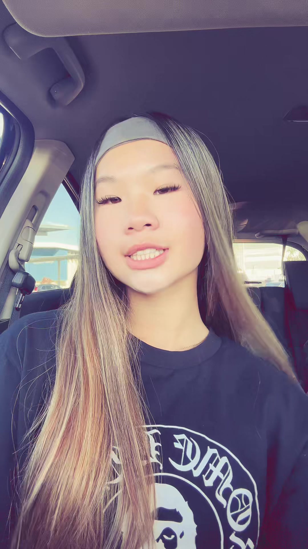@ELLA CHAU
