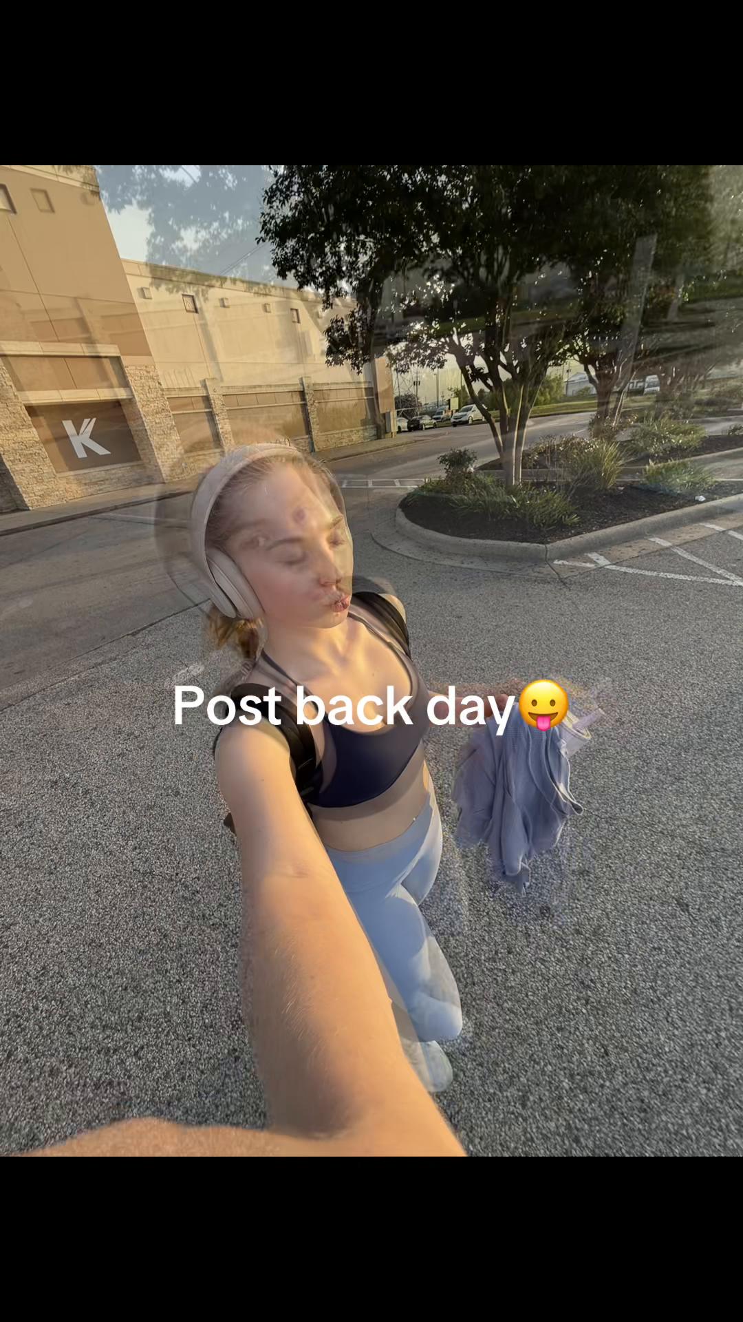 @ellie.land