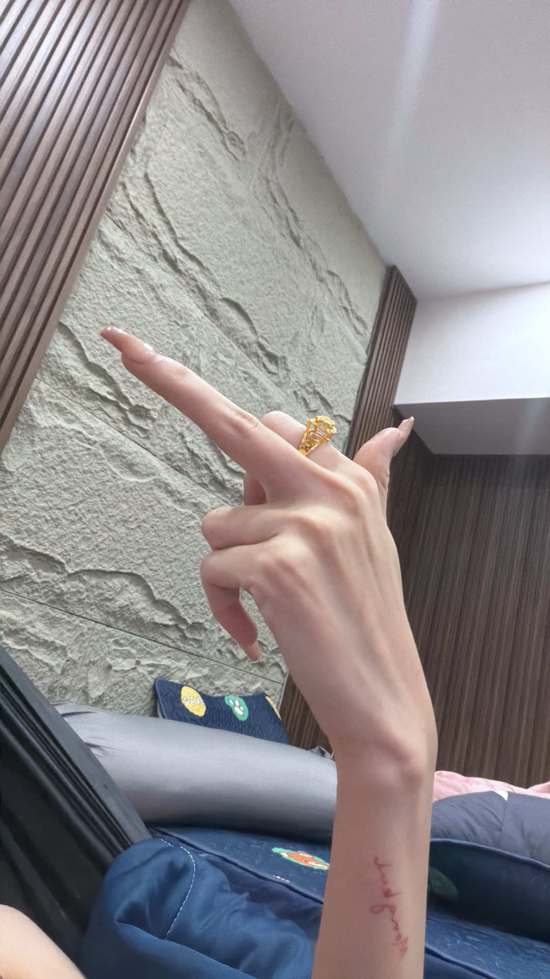 @S.SM