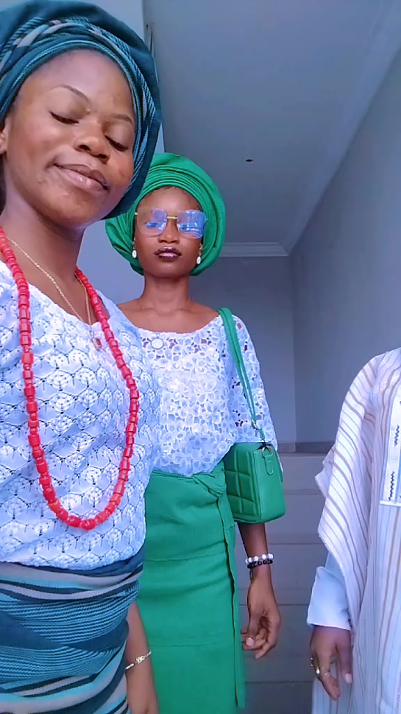 @Ewa_Tomi🌹🌹