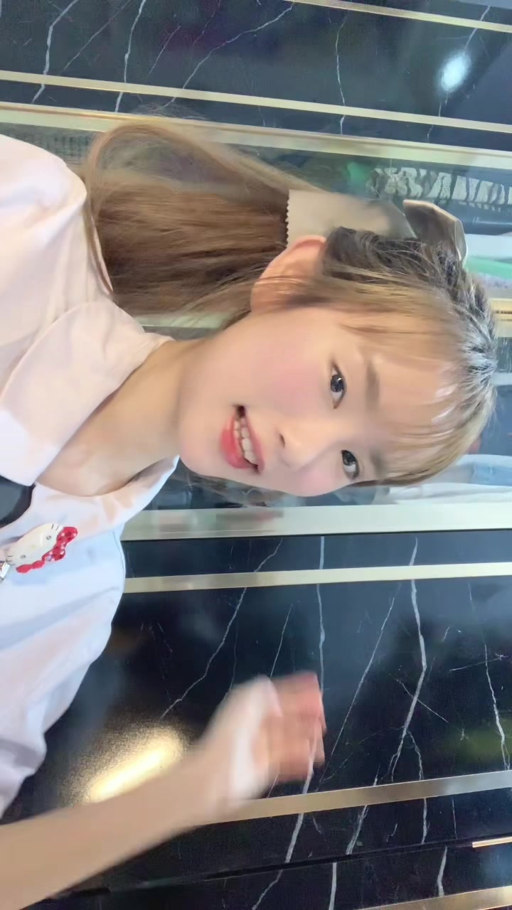 @yujeen.indyy